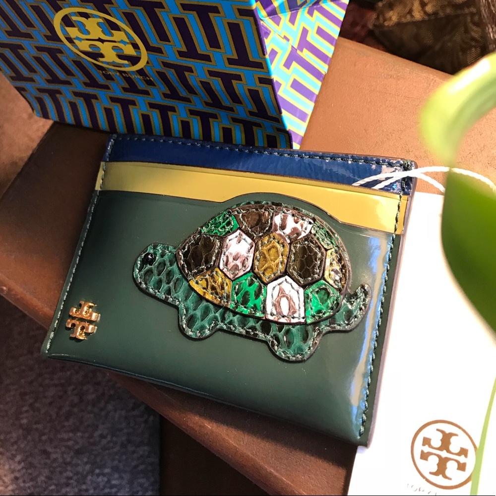 SOLD ⛔️Authentic Tory Burch patent leather card - Picture 1 of 8